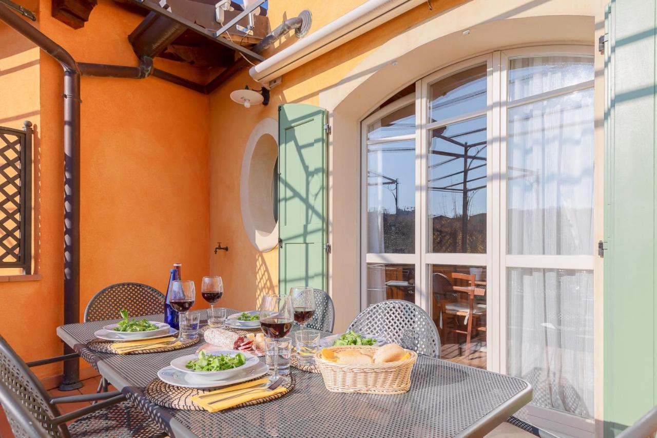 Borgo Del Torchio Apartments By Wonderful Italy Manerba del Garda Ngoại thất bức ảnh