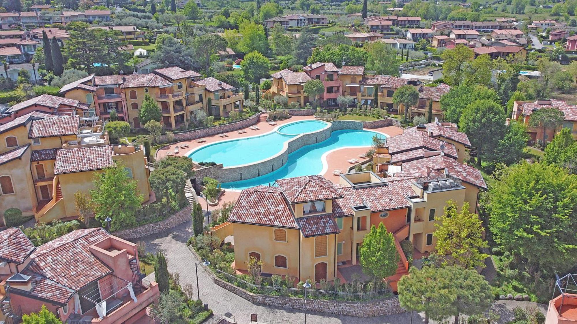 Borgo Del Torchio Apartments By Wonderful Italy Manerba del Garda Ngoại thất bức ảnh