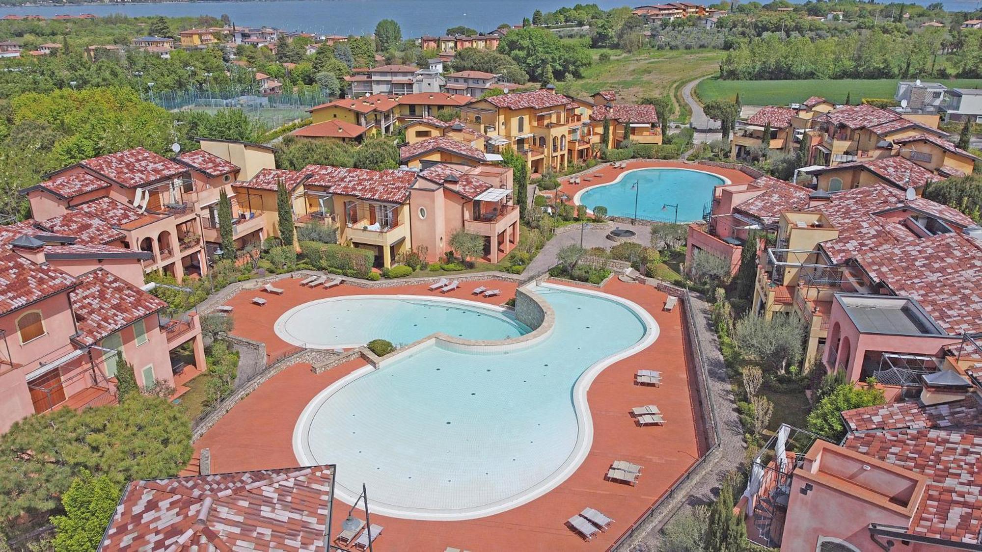 Borgo Del Torchio Apartments By Wonderful Italy Manerba del Garda Ngoại thất bức ảnh